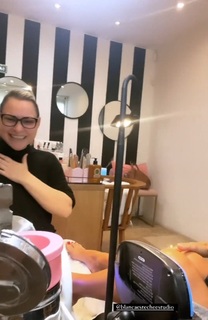 Yanina Latorre feet photo thumbnail