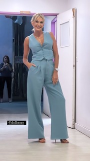 Yanina Latorre feet photo thumbnail