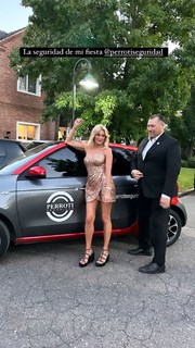 Yanina Latorre feet photo thumbnail