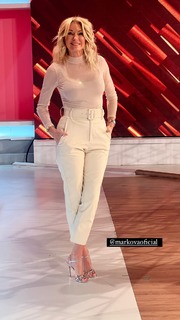 Yanina Latorre feet photo thumbnail