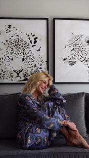 Yanina Latorre feet photo thumbnail