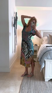 Yanina Latorre feet photo thumbnail