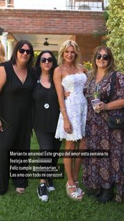 Yanina Latorre feet photo thumbnail