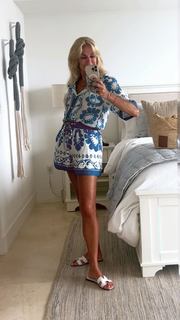 Yanina Latorre feet photo thumbnail