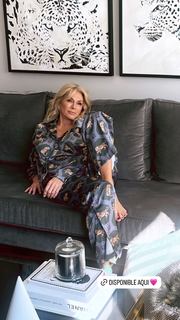 Yanina Latorre feet photo thumbnail