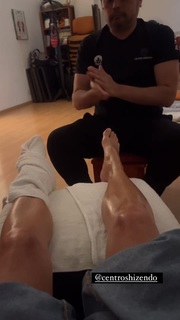 Yanina Latorre feet photo thumbnail