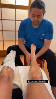 Yanina Latorre feet photo thumbnail