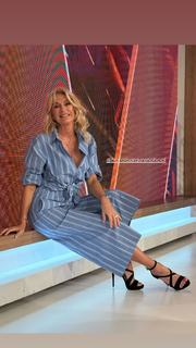 Yanina Latorre feet photo thumbnail