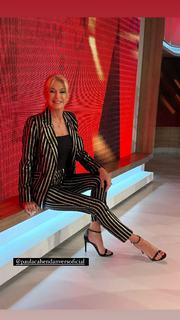 Yanina Latorre feet photo thumbnail