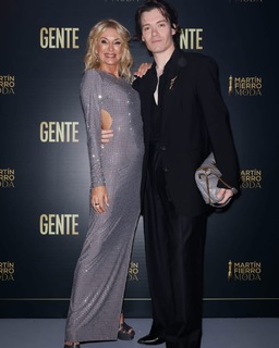 Yanina Latorre feet photo thumbnail