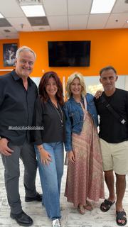 Yanina Latorre feet photo thumbnail