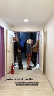 Yanina Latorre feet photo thumbnail