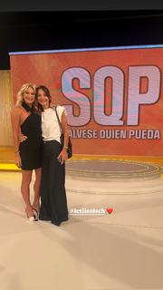 Yanina Latorre feet photo thumbnail