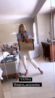 Yanina Latorre feet photo thumbnail