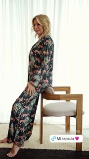 Yanina Latorre feet photo thumbnail