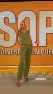 Yanina Latorre feet photo thumbnail