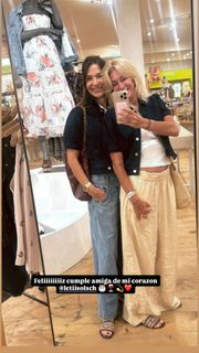 Yanina Latorre feet photo thumbnail