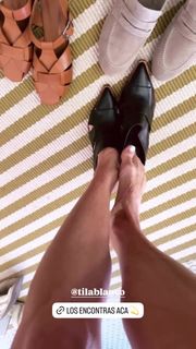 Yanina Latorre feet photo thumbnail