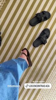 Yanina Latorre feet photo 9