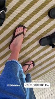 Yanina Latorre feet photo 2