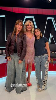 Yanina Latorre feet photo 4