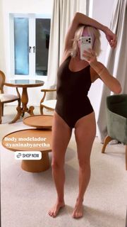 Yanina Latorre feet photo 9