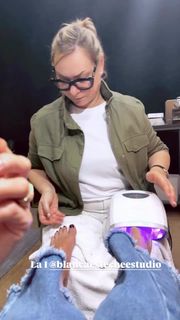 Yanina Latorre feet photo 2