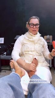 Yanina Latorre feet photo 8