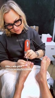 Yanina Latorre feet photo 4