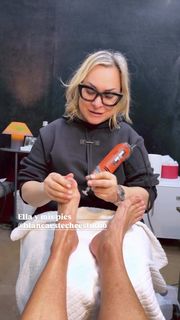 Yanina Latorre feet photo 2