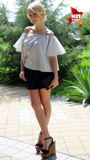 Yanina Studilina feet photo 4