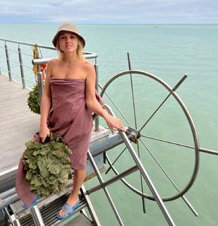 Yanina Studilina feet photo 5