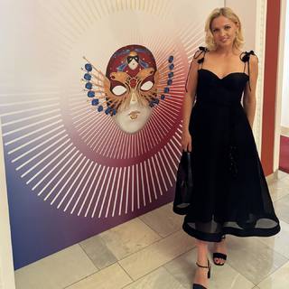 Yanina Studilina feet photo 9