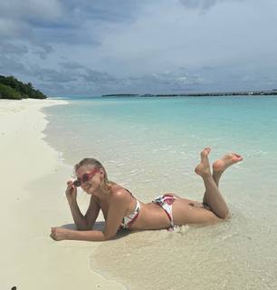 Yanina Studilina feet photo 1