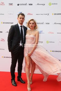 Yanina Studilina feet photo 9