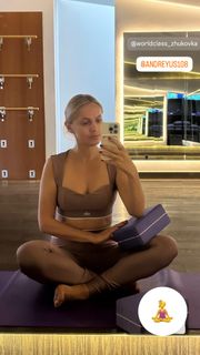 Yanina Studilina feet photo 11
