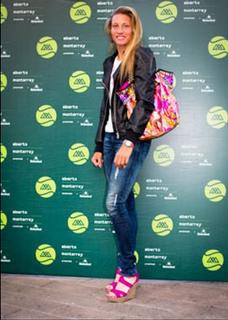 Yanina Wickmayer feet photo 20