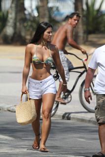 Yanna Lavigne feet photo 18