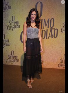 Yanna Lavigne feet photo 17
