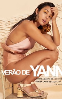 Yanna Lavigne feet photo 12