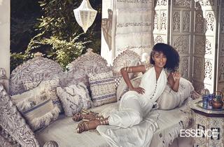 Yara Shahidi feet photo thumbnail