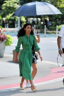 Yara Shahidi feet photo thumbnail