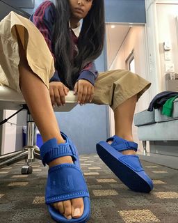 Yara Shahidi feet photo thumbnail