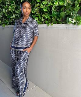 Yara Shahidi feet photo thumbnail