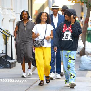 Yara Shahidi feet photo thumbnail