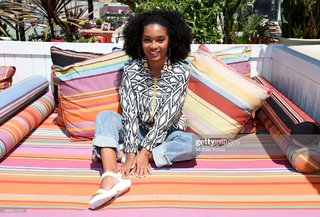 Yara Shahidi feet photo thumbnail
