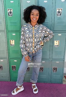 Yara Shahidi feet photo thumbnail