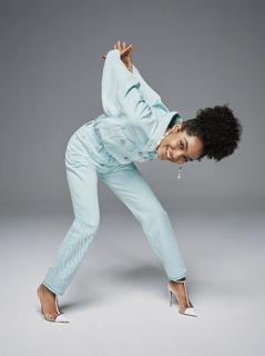 Yara Shahidi feet photo thumbnail