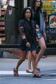 Yara Shahidi feet photo thumbnail