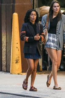 Yara Shahidi feet photo thumbnail